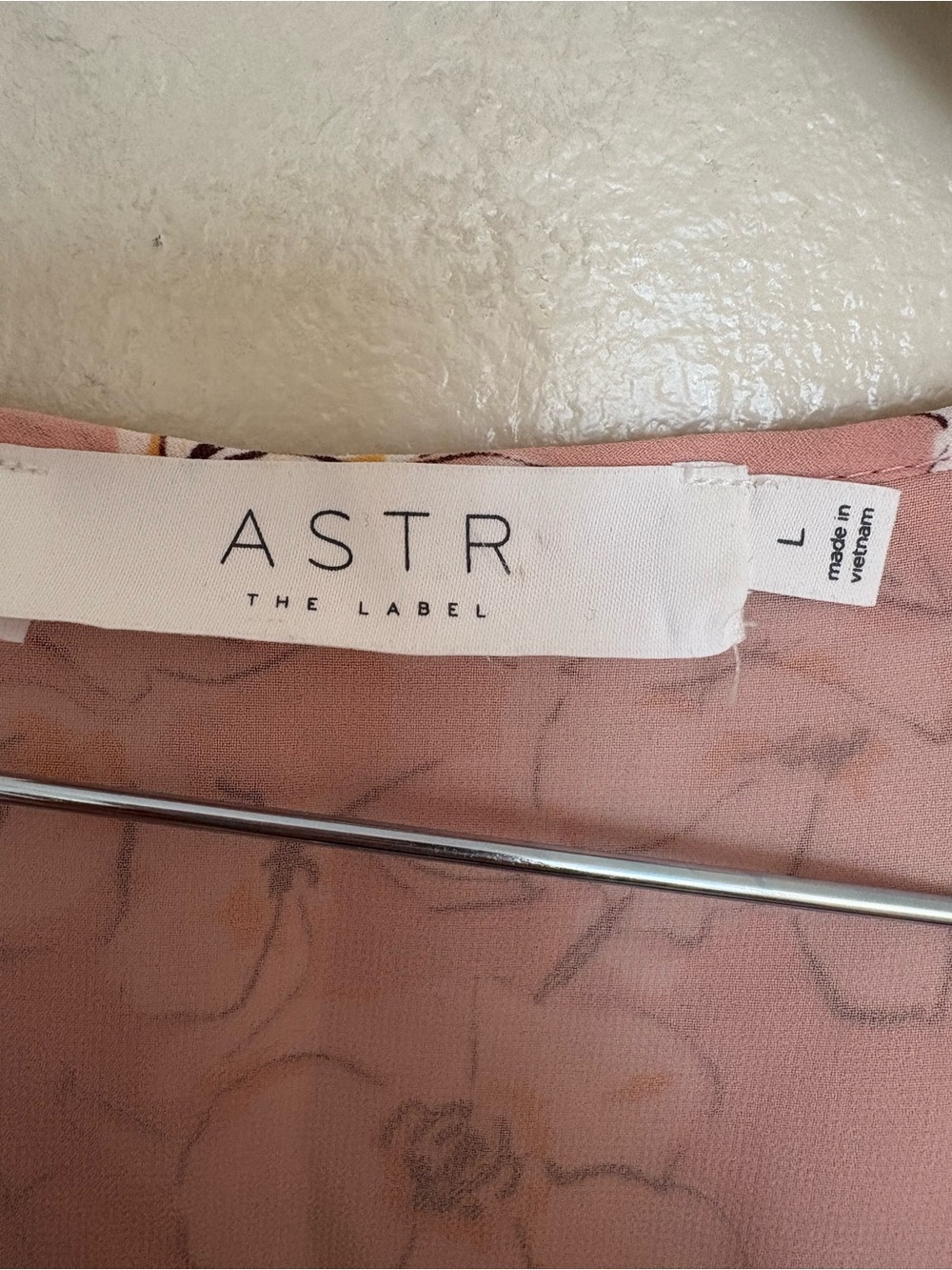 ASTR the label Blush Pink Floral Ruffle Button-Front Blouse - Picture 4 of 7
